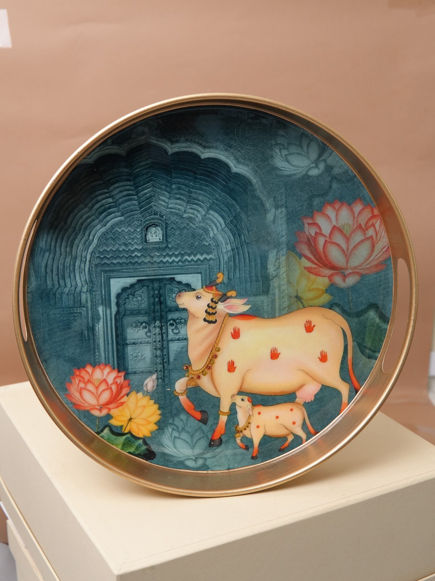 Pichwai gifting tray