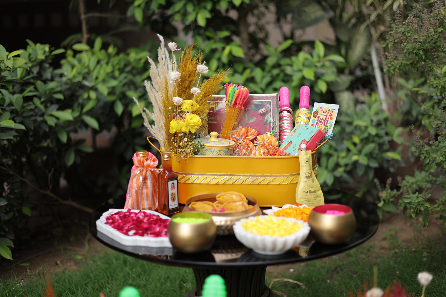Exclusive Gifting Hamper Holi