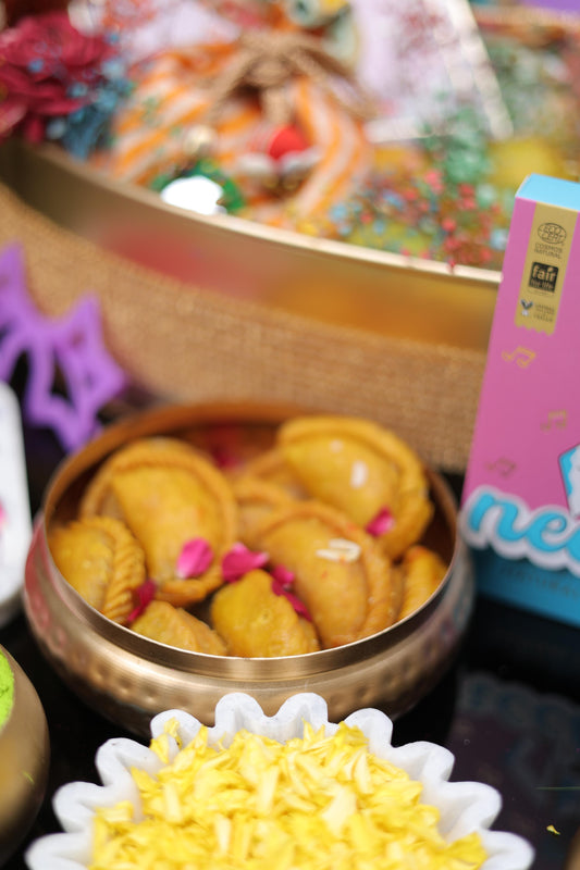 Holi Gifting Hamper Gold